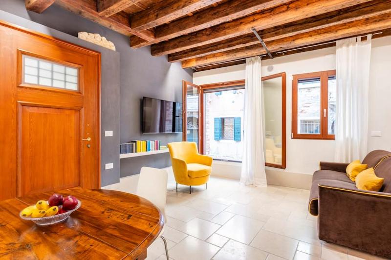Dream's door with canal view in Venice — отзывы гостей и цены