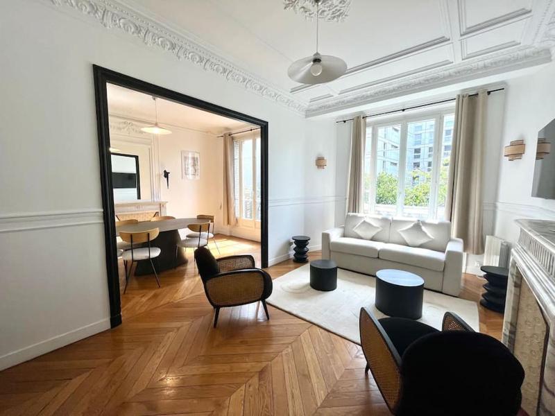 Suite Tour Eiffel Jimmy Choo — отель в Париже, Франция