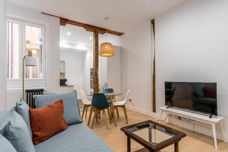 1 bedroom 1 bathroom - Cozy- Cortes — забронировать отель в Мадриде