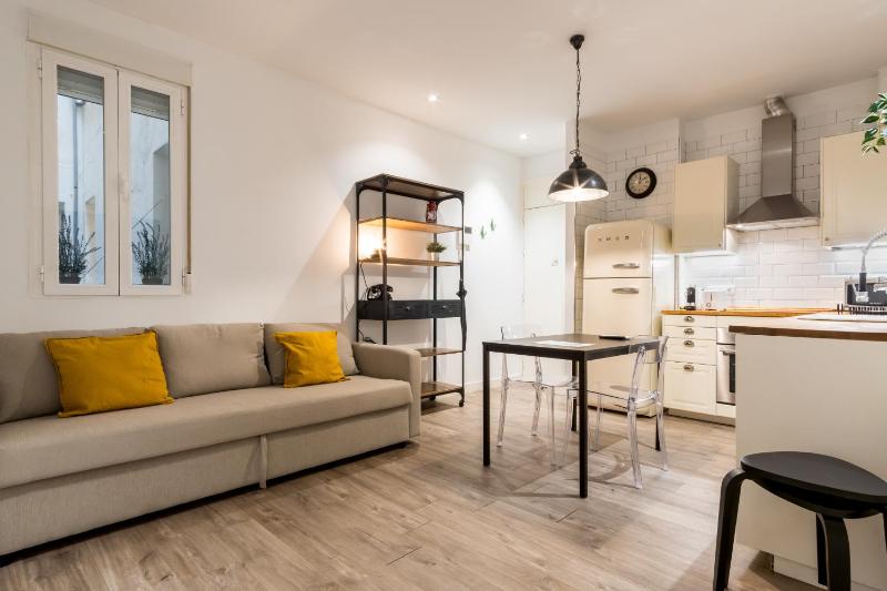 Cozy - 2 bedrooms- 2 bathrooms- Colon — отель с удобствами в Мадриде