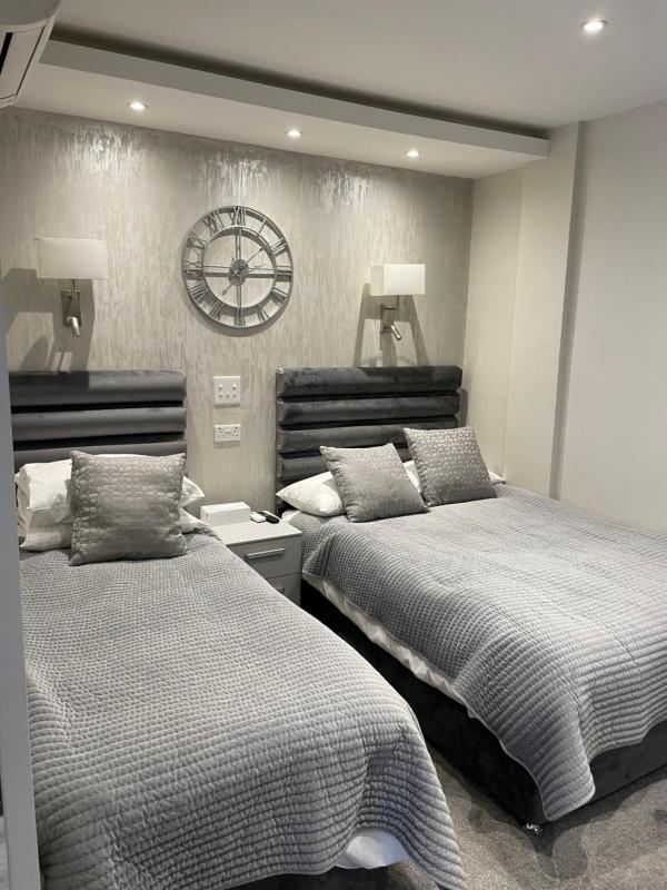 Park Avenue Hotel — забронировать отель в Лондоне
