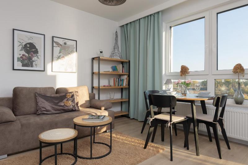 Praga Apartment with Parking by Renters — комфортный отель в Варшаве
