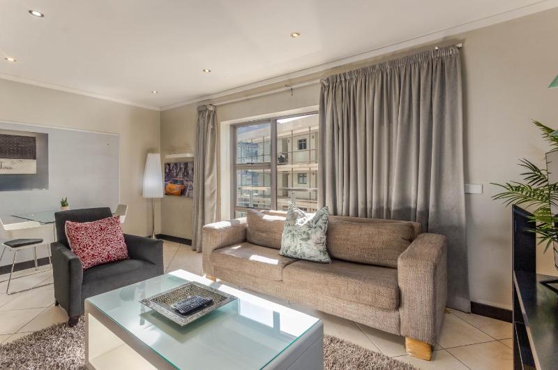 Centrally located 1 bedroom with pool — отель в Кейптауне, Южноафриканская Республика