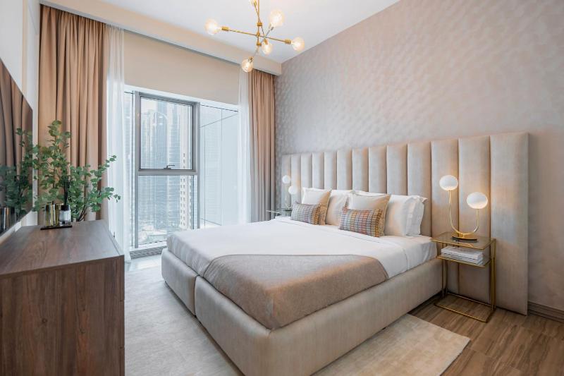Tranquil Canal View Chic 1BR in JLT — отель с удобным расположением в Дубае