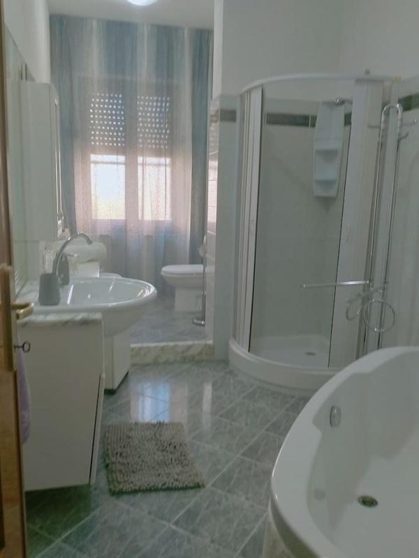 Casa Angela - Spazioso appartamento con terrazza centrale