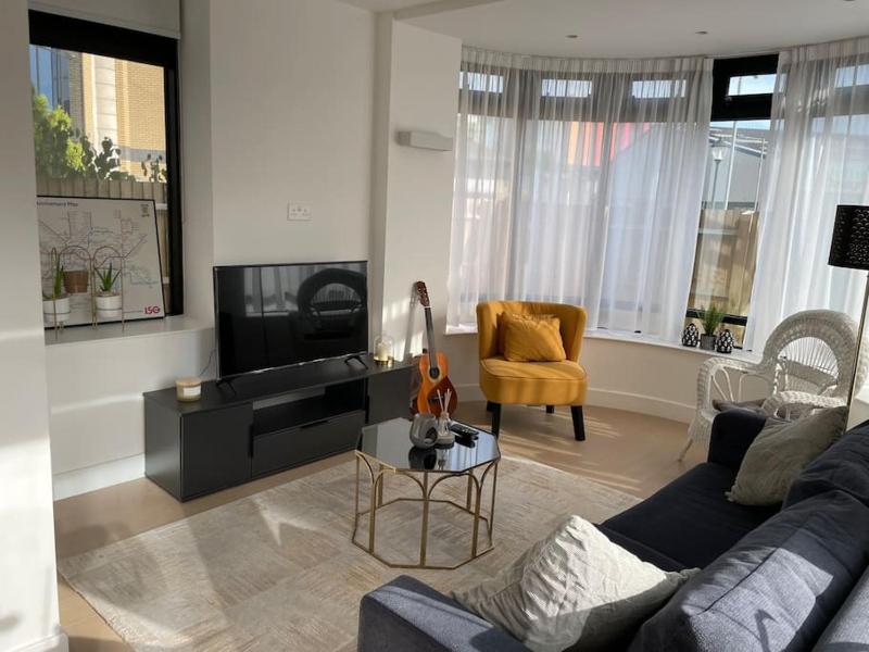 Entire Apartment in Brentford, west London. — отель в Лондоне, Соединенное Королевство