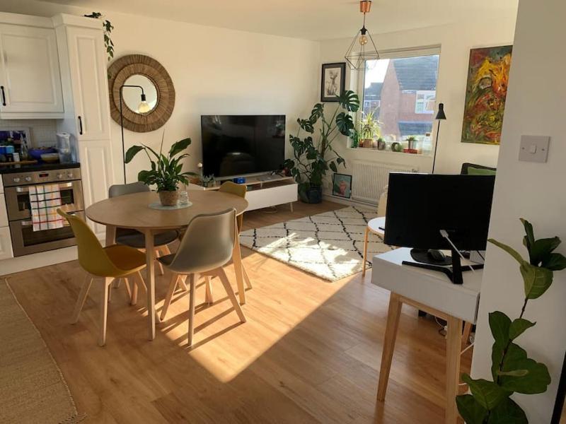 Lovely 1 Bedroom Flat in zone 1/2 London — отель в Лондоне, Соединенное Королевство