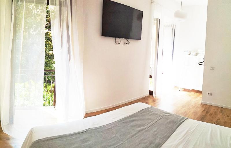 Germanico Apartments — забронировать отель в Риме