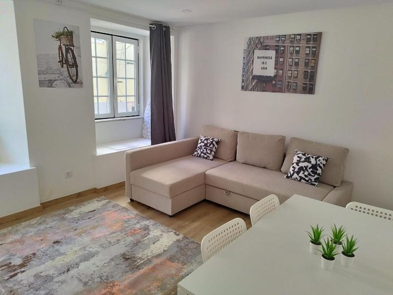 Heart of Lisbon - Bica Apartamentos — отель с удобным расположением в Лиссабоне