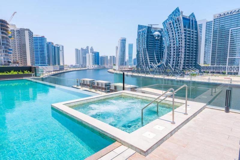 Iconic !Luxurious 1 Bed Apartment! — комфортный отель в Дубае