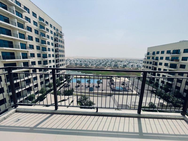 Emaar South - Two Bedroom Apartment with Pool and Golf Course View — комфортный отель в Дубае