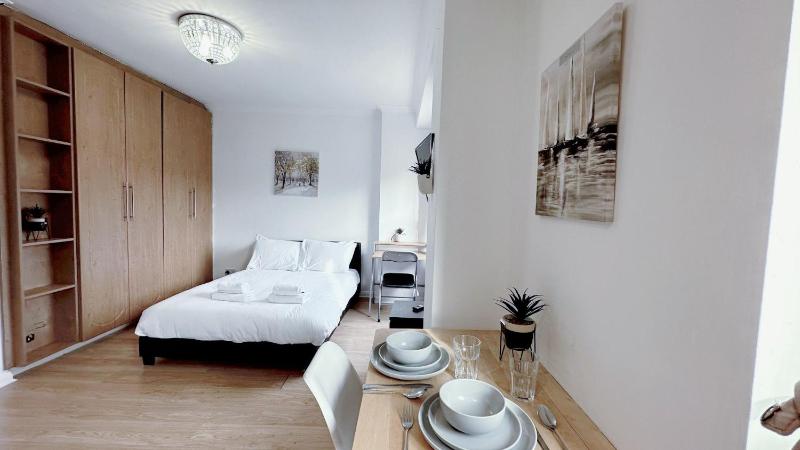 Цены на Kings Road Retreat - Affordable Serviced Apartments in Chelsea в Лондоне