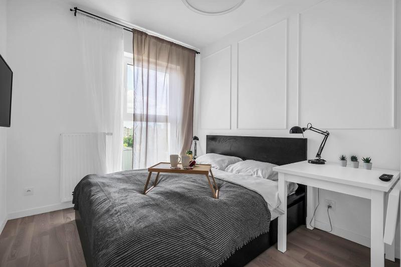 Цены на Rondo Daszynskiego Apartments N1 - Parking, 8th Floor, City View, Subway - by RENTUJEMY в Варшаве