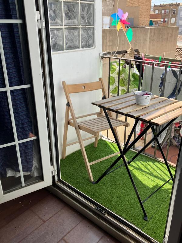 Atico loft abuhardillado frente a RUZAFA - PETS friendly, WIFI — отель с удобствами в Валенсии