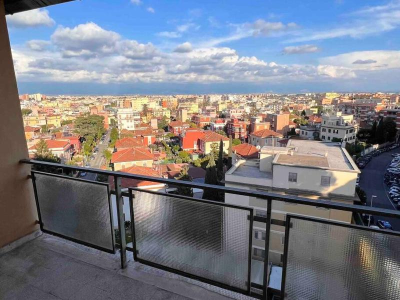 Flat with terrace at 400mt from Metro Pigneto — отель в Риме, Италия