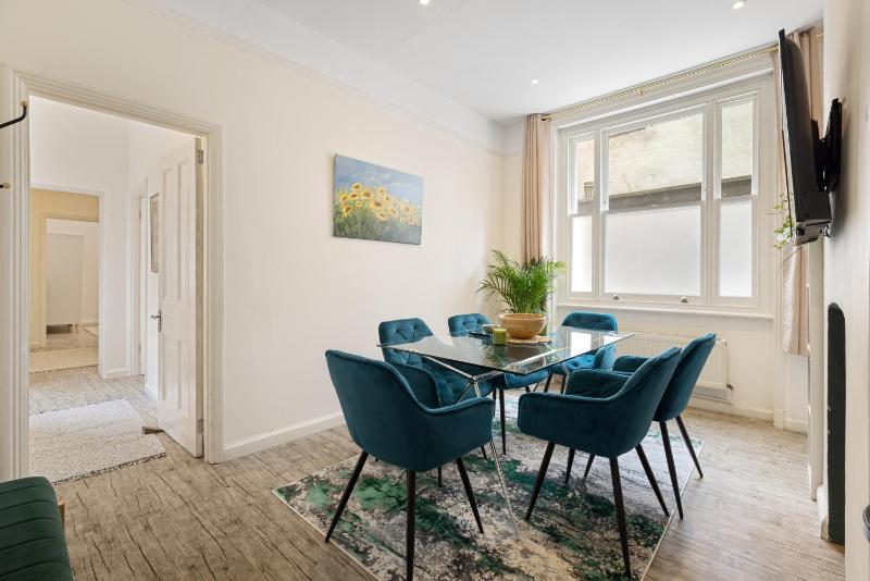 Heart of London: 3 Bed near Oxford St and subway — отель в Лондоне, Соединенное Королевство