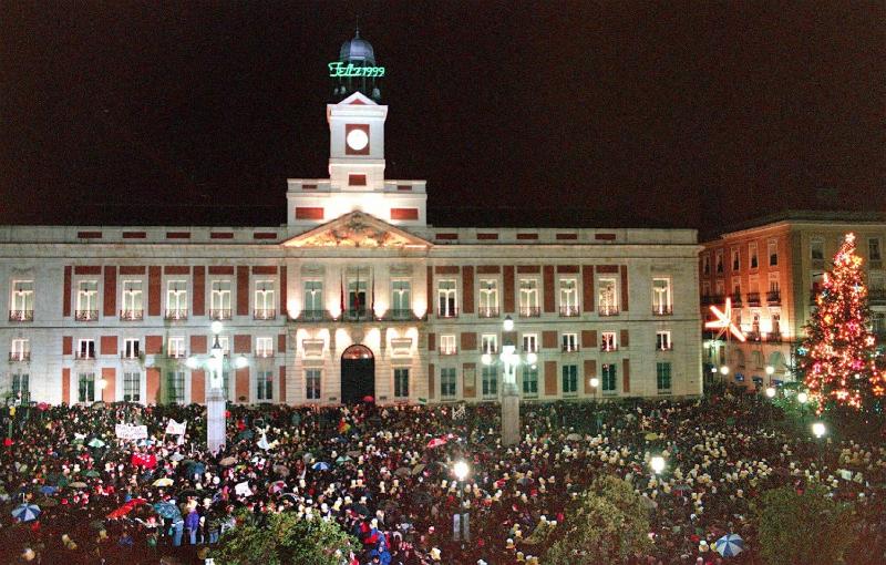 Puerta del Sol -de la Cruz Isabel I0 & Parking — отель с удобствами в Мадриде