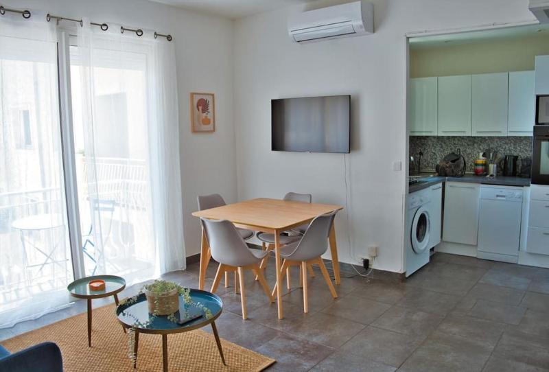 Cosy studio a 2 pas de la plage — отель в Николь, Франция