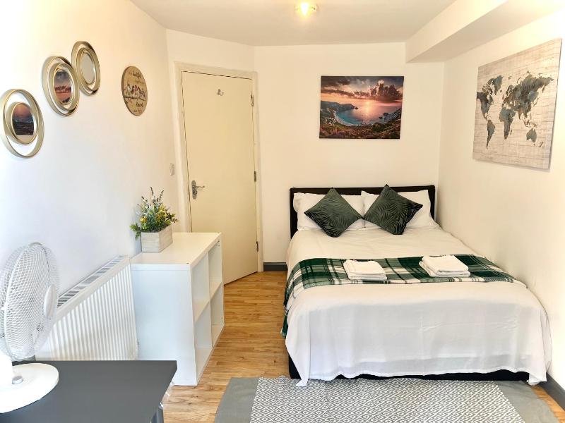 White chapel Holiday 2 Bedroom Apartment — отель с удобным расположением в Лондоне
