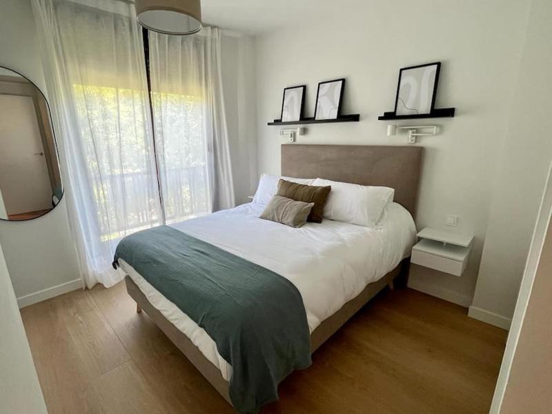 Samaniego Apartment - Madrid Airport — отель в Мадриде, Испания