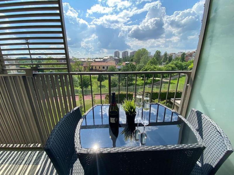 Elysion - Park View Apartment — забронировать отель в Милане