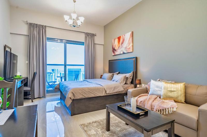 Primestay - Elite Residence Studio in Business Bay, Burj Khalifa View — комфортный отель в Дубае
