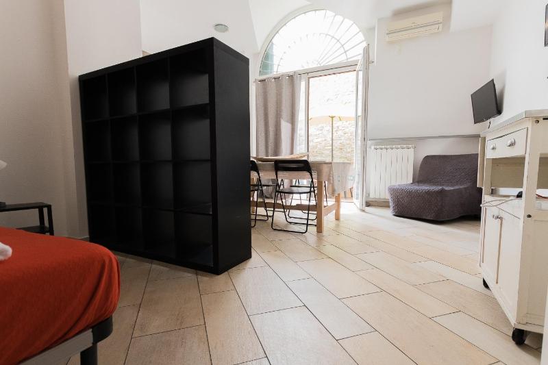 Amalia Apartment Via La Farina — комфортный отель в Флоренции