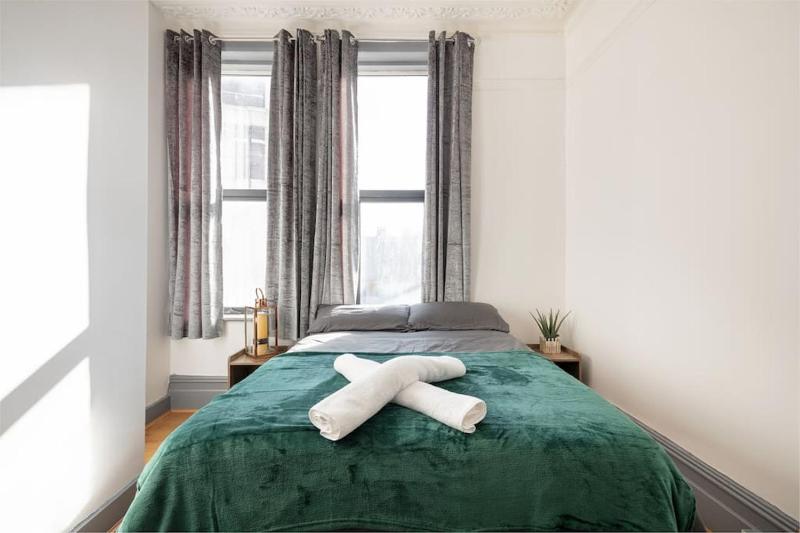 2A - Bright & Airy 2 Bed Flat - 20 Mins to Central — отель в Лондоне, Соединенное Королевство
