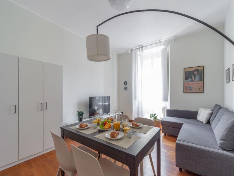 The Best Rent - Spacious Two-bedroom apartment in Porta Romana — отель в Милане, Италия
