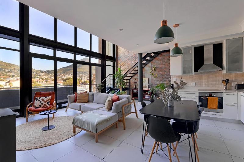 Цены на Top Floor Two Bed Table Mountain в Кейптауне