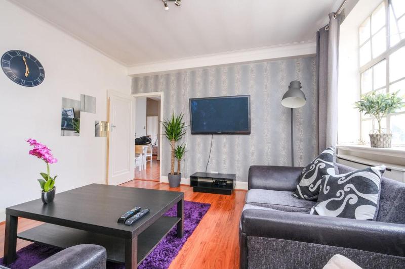 Classic Marble Arch Apartment — отель с удобным расположением в Лондоне