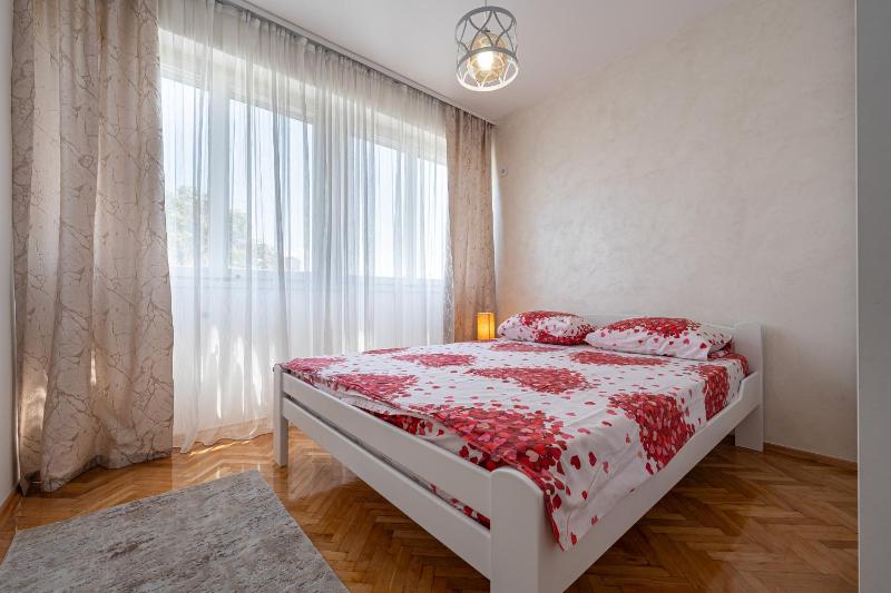 Clock Tower Lux Apartment — отель в Подгорице, Черногория