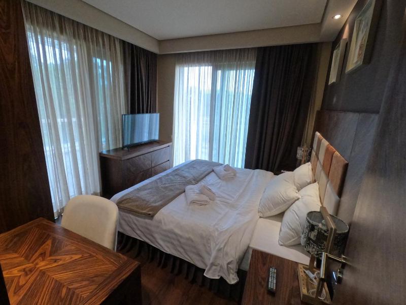 Dream Apartment In Chakvi Land with Sea City and Mountain view — отель с удобным расположением в Батуми