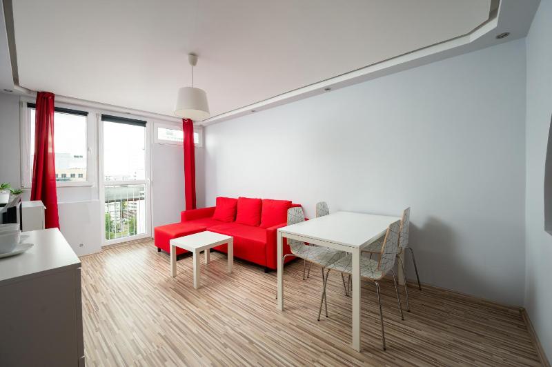 Цены на Krochmalna Red Apartment в Варшаве