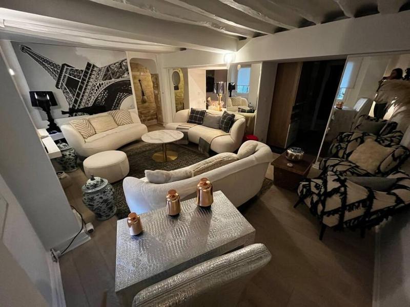 Appartement avec cachet Arc-de-Triomphe — отель в Париже, Франция