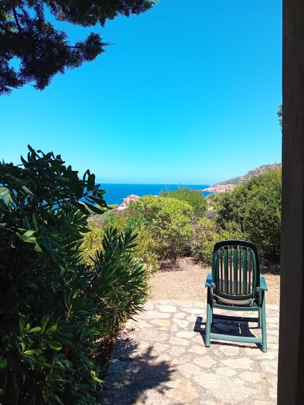 Villa Anna a Costa Paradiso - Accogliente Casa con Giardino