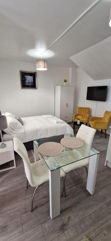 Studio flat in London — забронировать отель в Лондоне