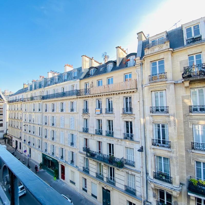Appartement Cozy dans la Capitale. — отель с удобным расположением в Париже