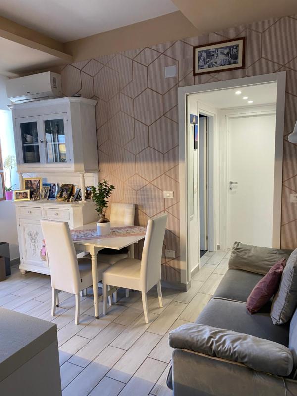 Цены на Grazioso bilocale a Bagnoli Matthias House в Неаполе