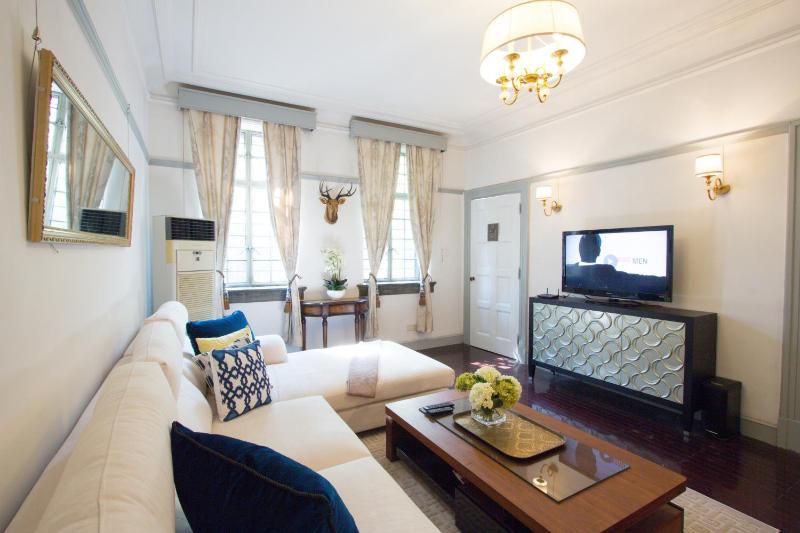 Цены на Classic Victorian Presidential Suite West Nanjing Rd в Шанхае