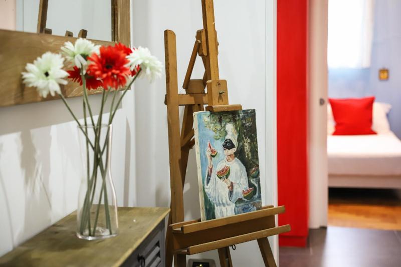 Цены на Largo Baracche Apartment by Wonderful Italy в Неаполе