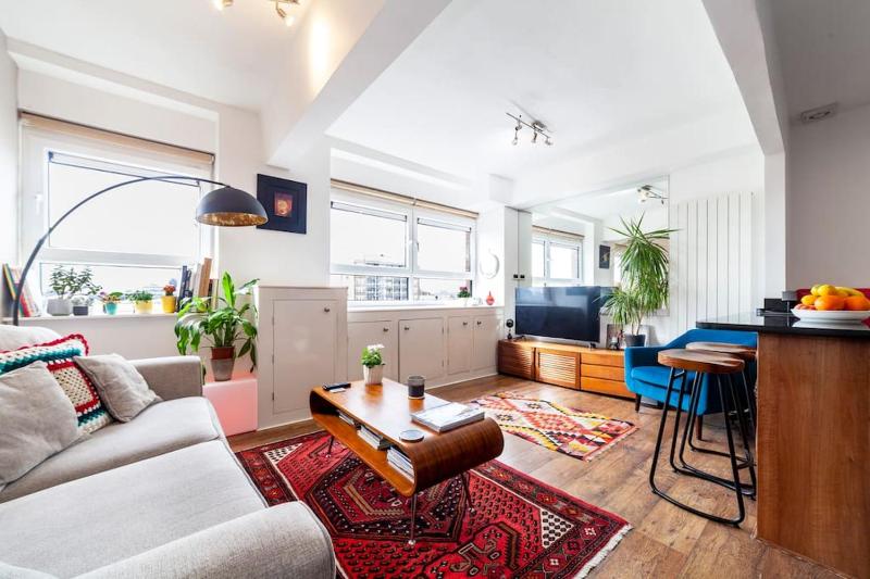 Amazing 2BR flat with City View, Bethnal Green — отель в Лондоне, Соединенное Королевство