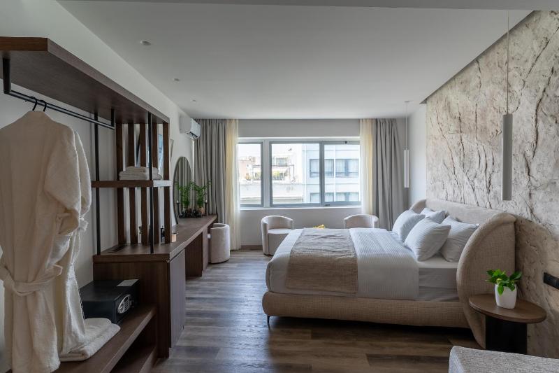 Athens Design Suites — отель с удобным расположением в Афины