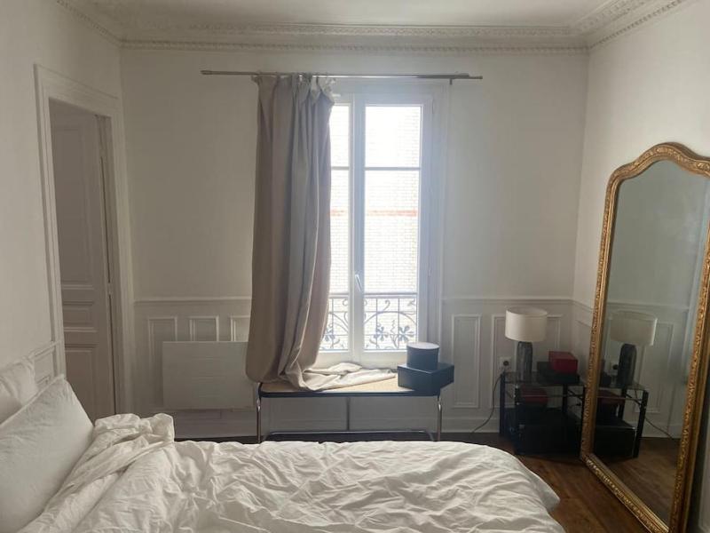 Paris: cosy appartement au pied de la Tour Eiffel — отель в Париже, Франция