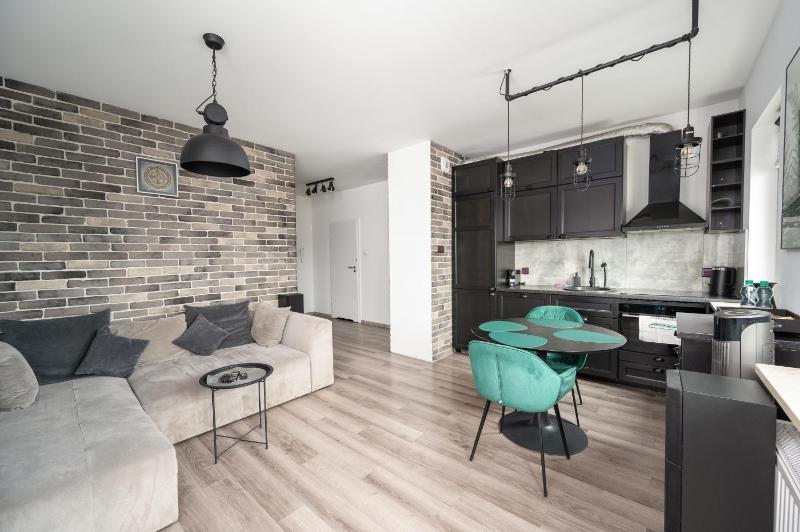 Цены на Wola Modern Apartment в Варшаве