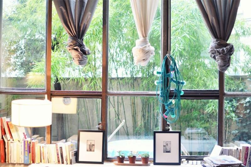 Warm and cosy Loft in paris with a private outdoor — отель с удобным расположением в Париже