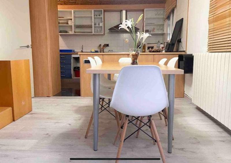 Hostourist@Bcn-Duplex Style in Gracia. Downstair — отзывы гостей и цены