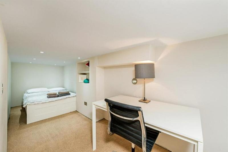 Studio in Notting Hill — забронировать отель в Лондоне