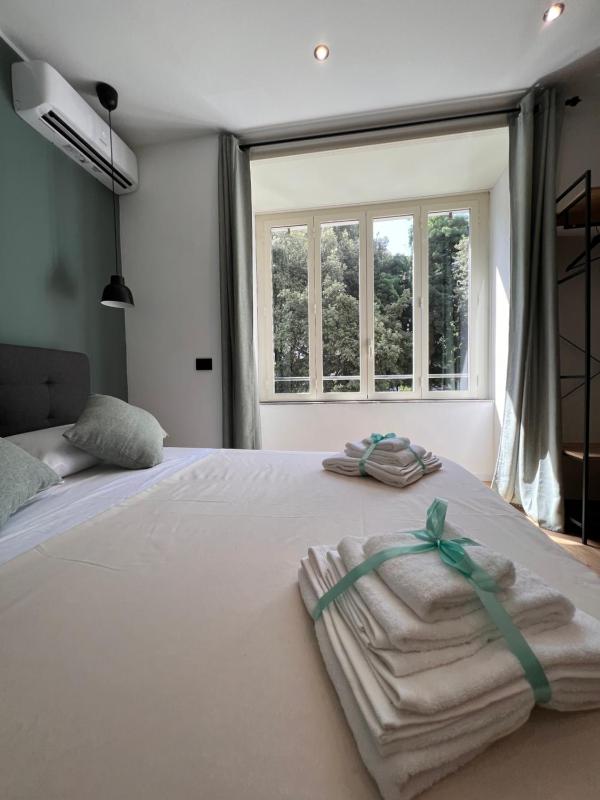 Relais Cavour Napoli — отель с удобствами в Неаполе