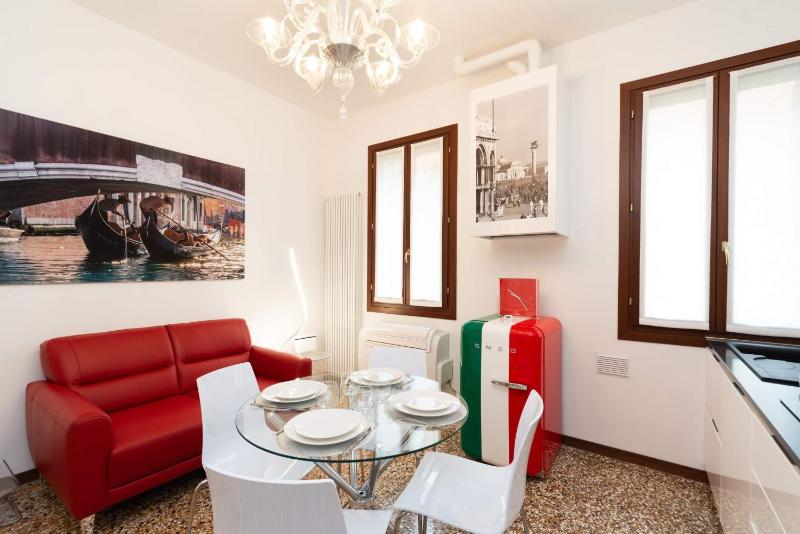 Castello 5067 boutique apartment — отель с удобным расположением в Венеции